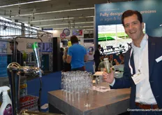 Tim Huijben (Viscon) was ready for drinks at the end of day 2. Viscon organized a VIP event at their booth